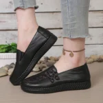 Women's leather flat shoes, spring and autumn women's loafers， single classic mom shoes, anti-slip comfortable and free shipping - Image 3