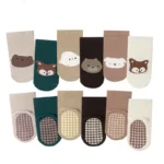 6 pairs  cartoon animal baby glue-on socks,kid's anti-slip trampoline socks, suitable for babies when they are learning to walk - Image 7