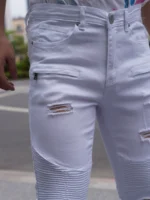Fashionable Distressed Men's Jeans - Image 4