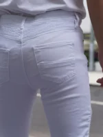 Fashionable Distressed Men's Jeans - Image 5