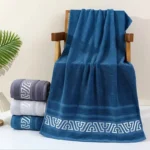 1Pcs Extra Large Bath Towel - Quick-Drying, Suitable for Home Care, Spa, Gym and Rv Use - Soft and Thick Design, Geometric Pattern Comfortable Fabric, a Must-Have for the Bathroom - Image 3