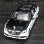 1/32 Mercedes Benz Maybach S650 Luxury Car Alloy Metal Diecast Model Car car central control ornaments Collect car models gifts - Image 3