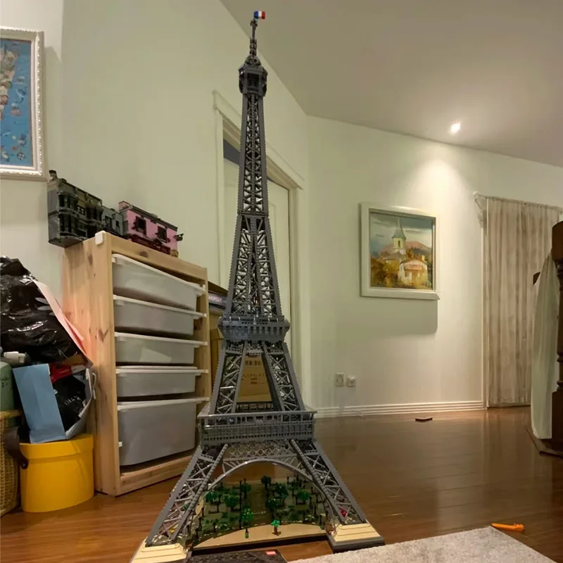 Sde56b0998a0e471c8dfc481477adc8eaG.webp 10001 Pcs Large Eiffel Tower Building Blocks Bricks Kids Birthday Christmas Gifts Toy In Stock - Image 1