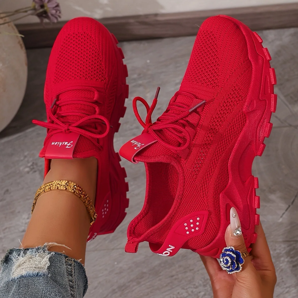 Seb68be4268f148cbbee345118eaf2e19T.webp Women's casual sports shoes with breathable mesh and soft soles, versatile sports shoes - Image 1