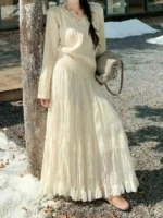 Elegant Pleated Skirt for Women with Elastic Waist Slim Fit A-Line Long Design - Image 2