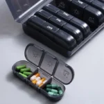 1Pc Portable pill box 21 boxes rainbow-colored convenient medicine storage box Travel pill box
