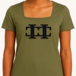 LOGISTTE Monogram Square Neck Tee