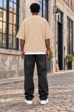 Makendal Men's oversized graphic T-shirt with cassette design - Image 6